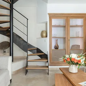 Apartment Ma Maison A - 3 Luxury In Heart Of Village, Valbonne